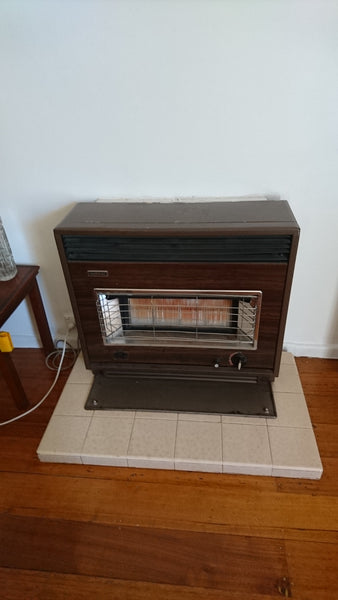 Fireplace Surround/Mantel